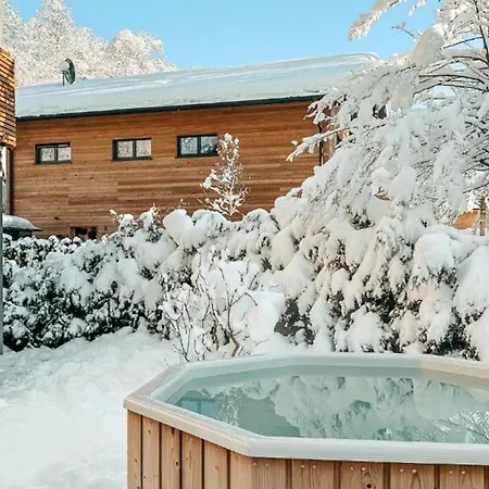 3bdr Splendid Chalet With Sauna And Hot Tub
