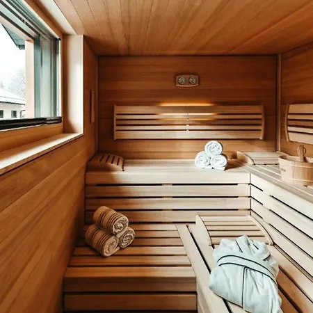 3bdr Splendid Chalet With Sauna And Hot Tub 가르미슈파르텐키르헨