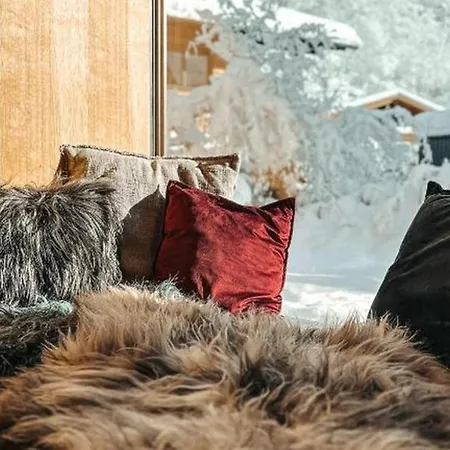 3bdr Splendid Chalet With Sauna And Hot Tub 빌라